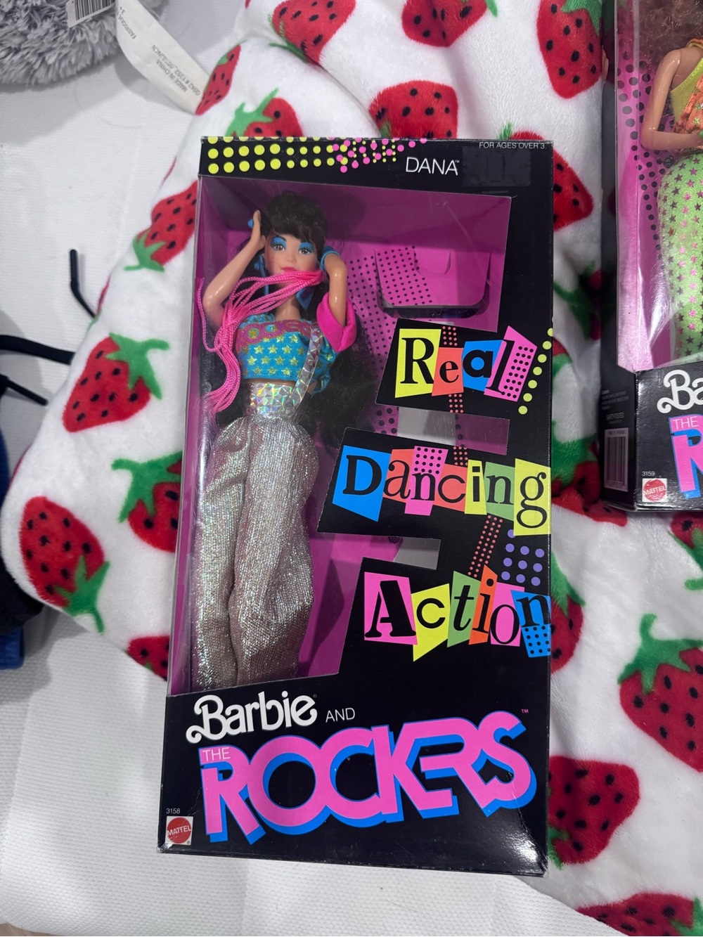 Dana from Barbie and the Rockers..has been opened but has all accessories.